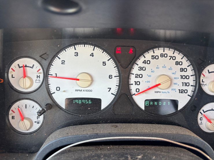 2002-dodge-ram-1500-image-14