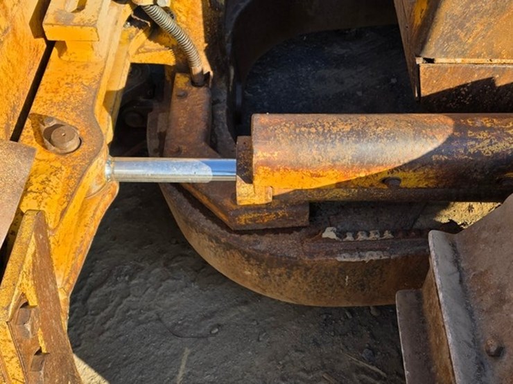 1997-caterpillar-d4h-image-13