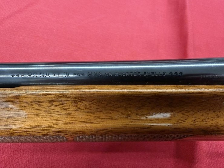 remington-model-1100-lw-20-gauge-shotgun-image-11