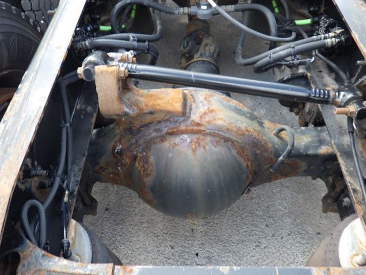 2016-international-8600-image-9