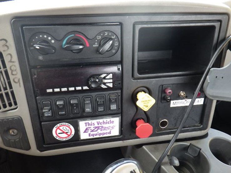 2016-international-8600-image-17