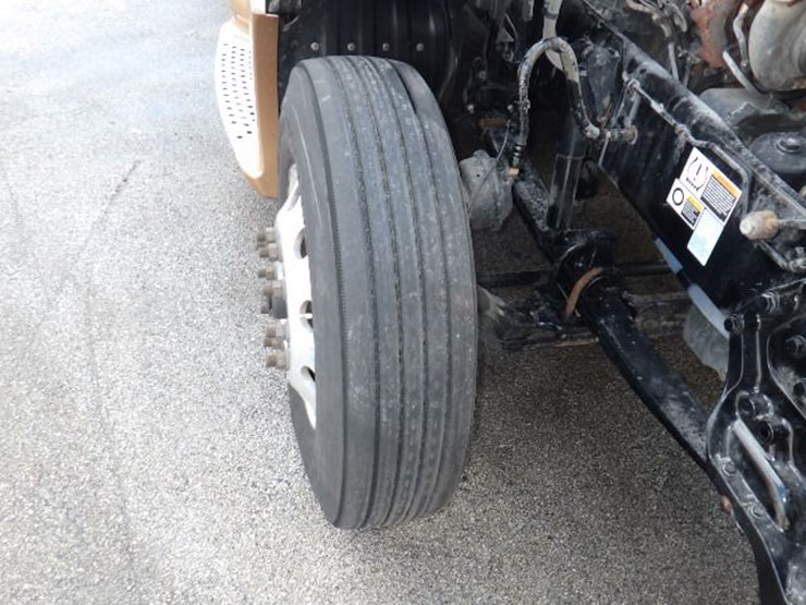 2022-kenworth-t680-image-28