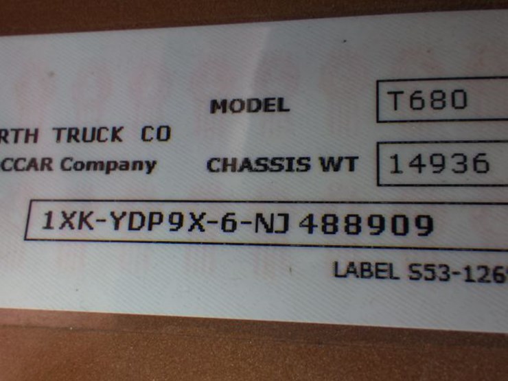 2022-kenworth-t680-image-19