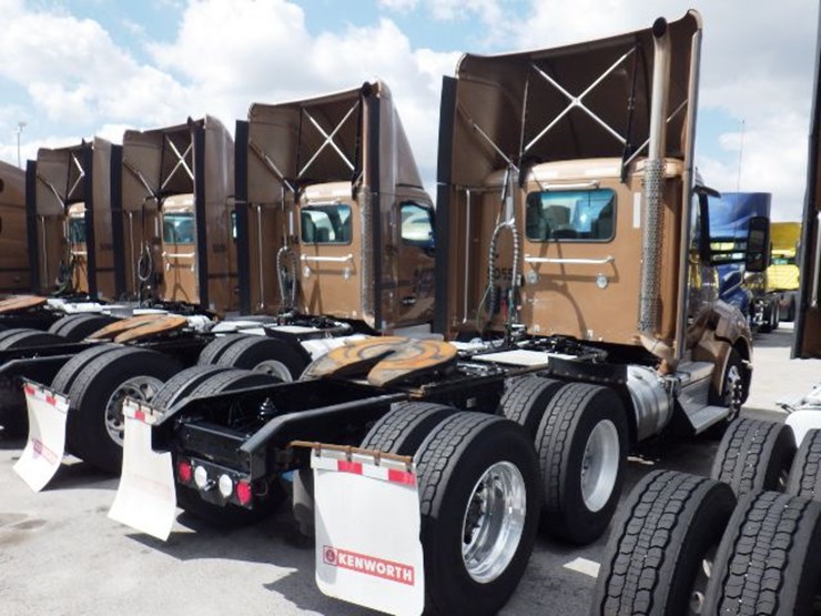 2022-kenworth-t680-image-9