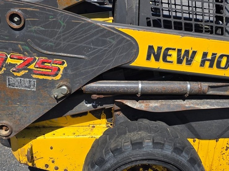 new-holland-l175-image-13