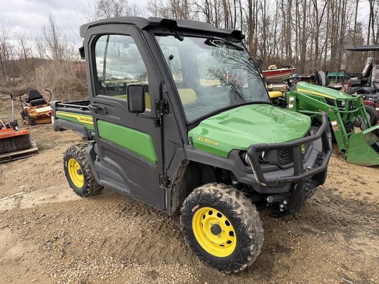 john-deere-gator-image-1