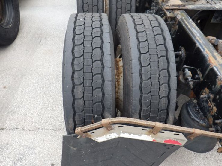 2016-international-8600-image-12