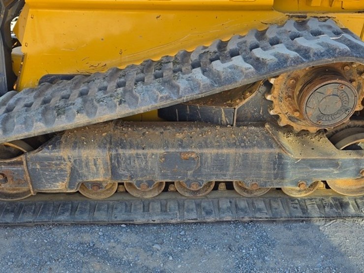 2018-deere-331g-image-27