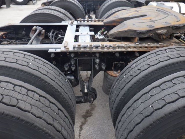 2016-international-8600-image-5