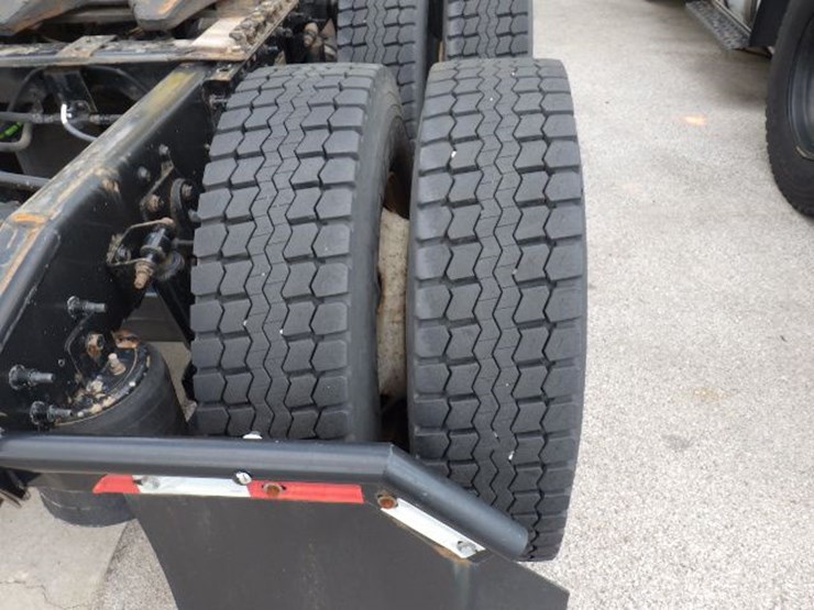 2016-international-8600-image-7