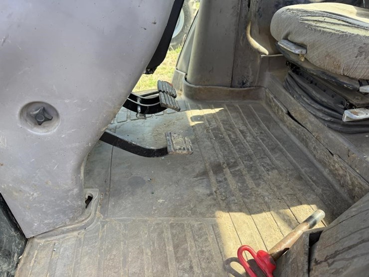 2004-case-ih-mx190-image-25