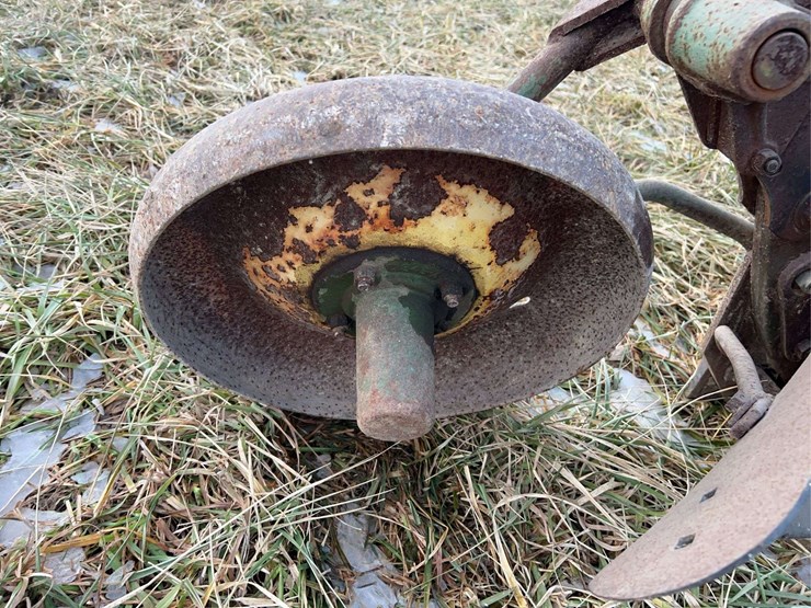 john-deere-four-bottom-plow-image-25