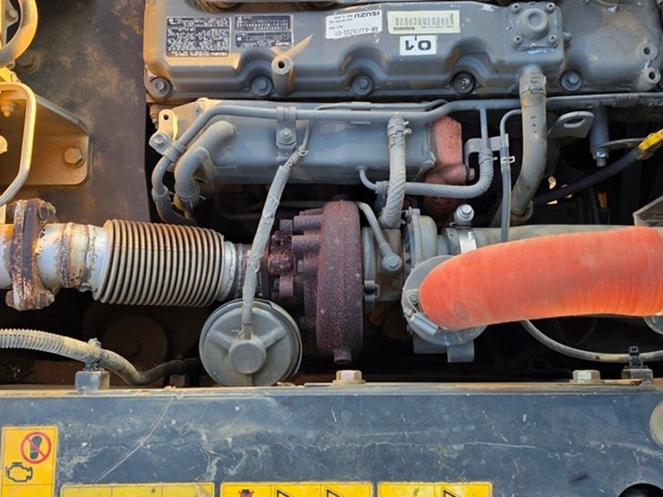 2014-case-cx160c-image-75