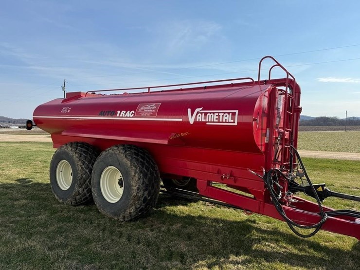 2023-valmetal-auto-trac-5600-gallon-manure-tanker-image-9