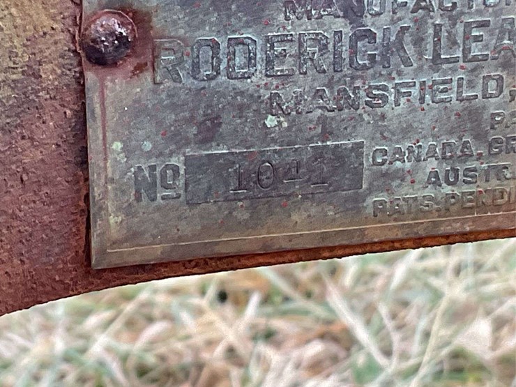 two-bottom-fordson-plow-image-10