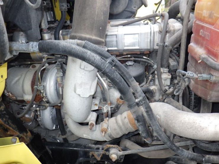 2016-international-8600-image-23