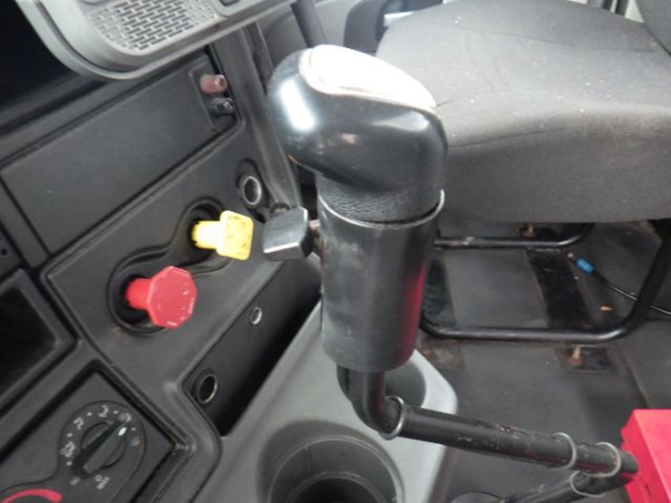 2016-international-prostar-image-15