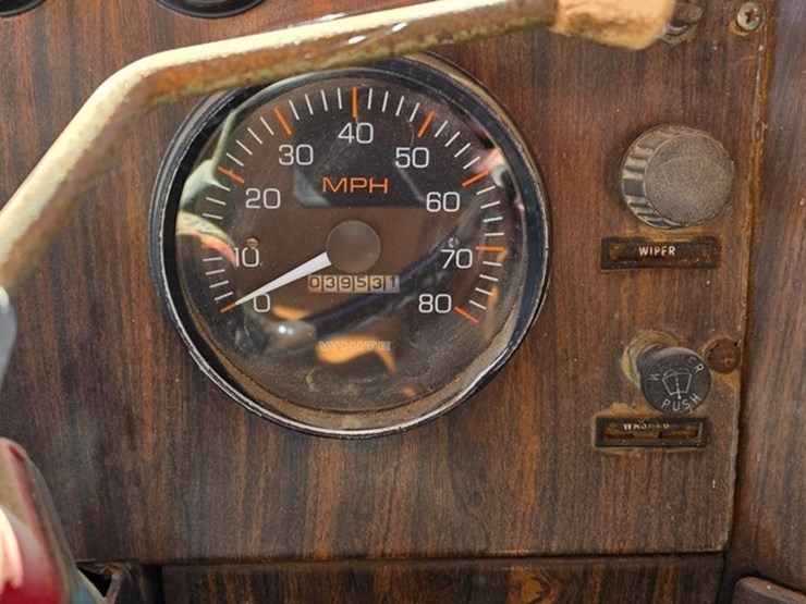 1974-white-construcktor-image-49