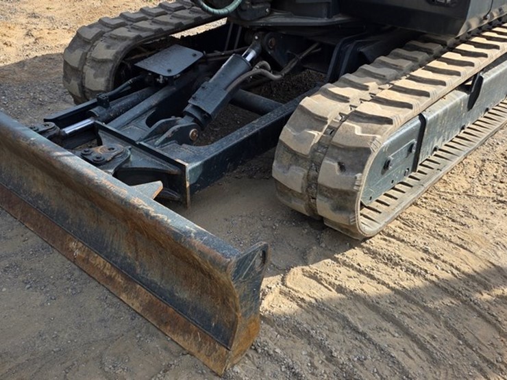 2020-new-holland-e57c-image-11