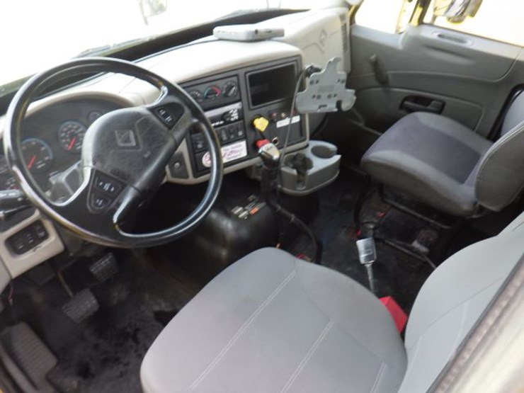 2016-international-8600-image-15