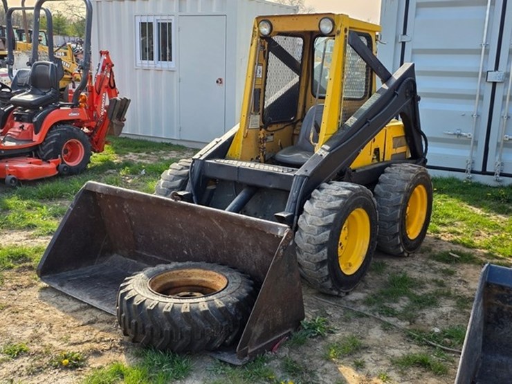 1988-new-holland-l555-image-1