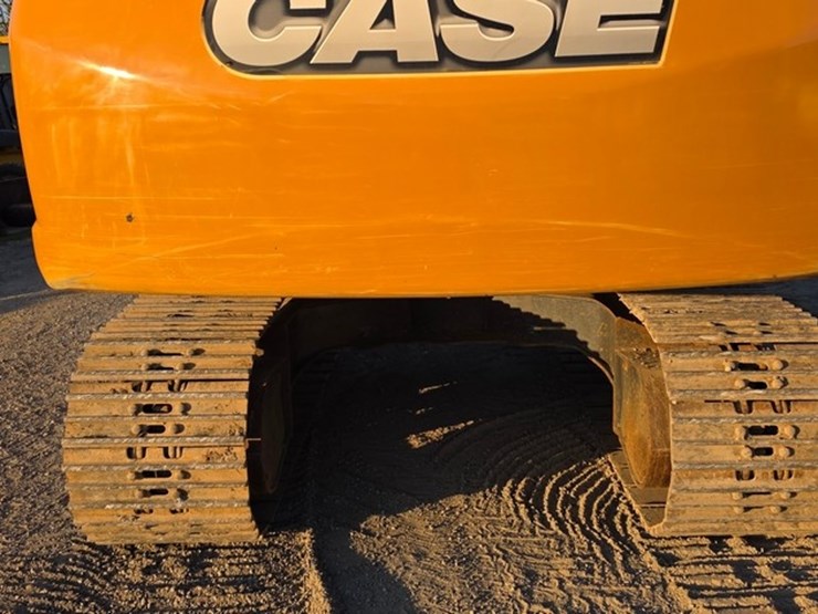 2014-case-cx160c-image-30