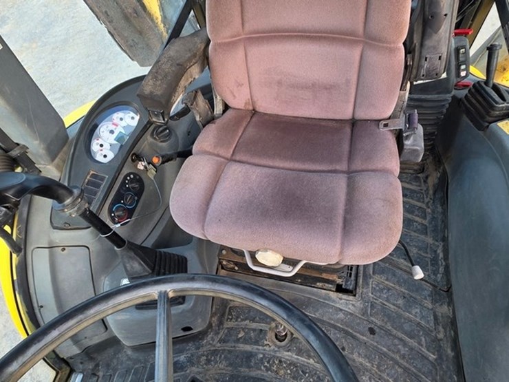 2009-new-holland-b95b-image-62