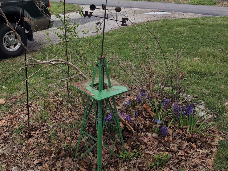 metal-eagle-weather-vane-with-stand-image-1