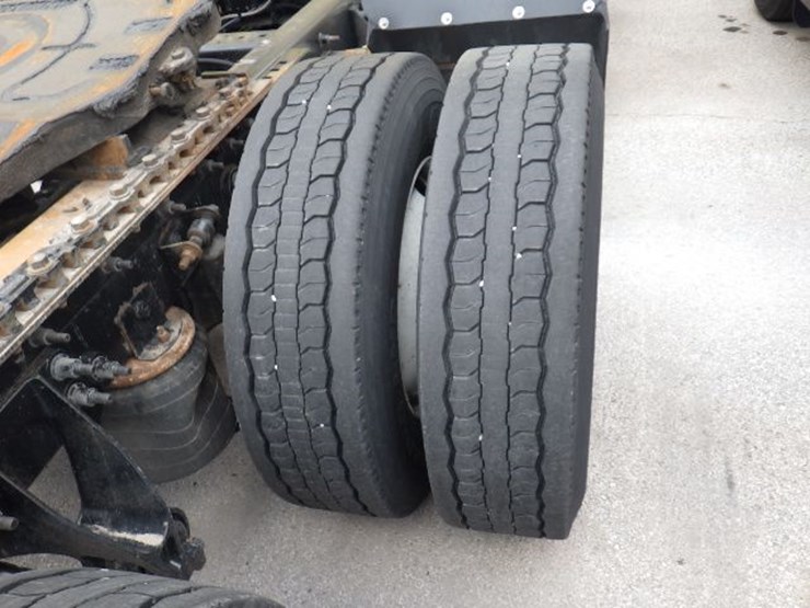 2016-international-8600-image-6