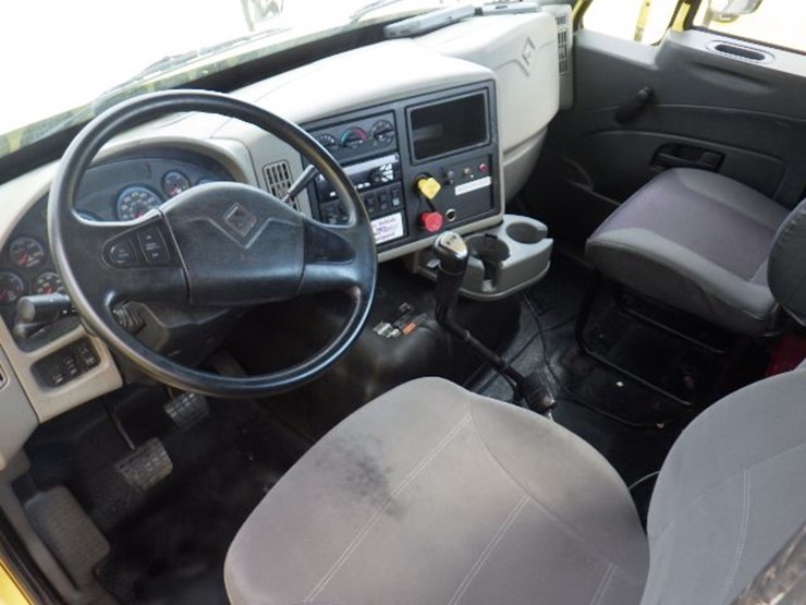 2016-international-8600-image-14