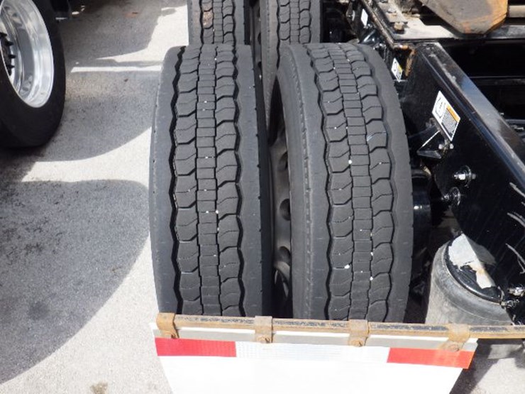 2022-kenworth-t680-image-13