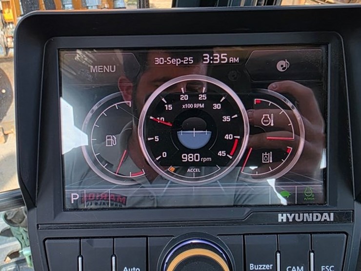 2020-new-holland-e57c-image-81