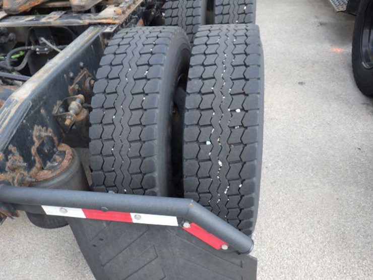 2016-international-8600-image-7