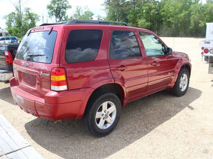 2007-ford-escape-image-4