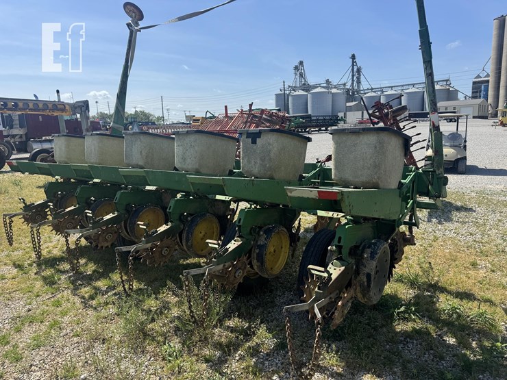 john-deere-7000-image-8