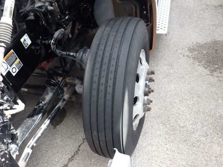 2022-kenworth-t680-image-21