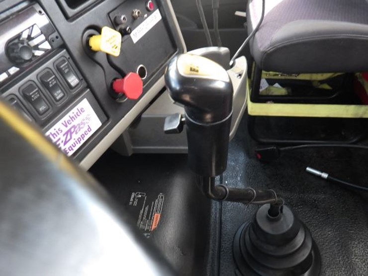 2016-international-8600-image-15