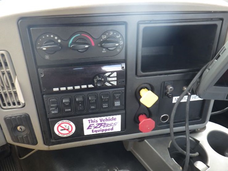 2016-international-8600-image-18