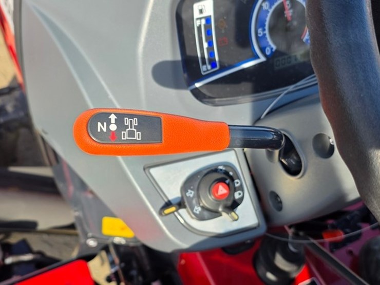 2022-massey-ferguson-1825e-image-52