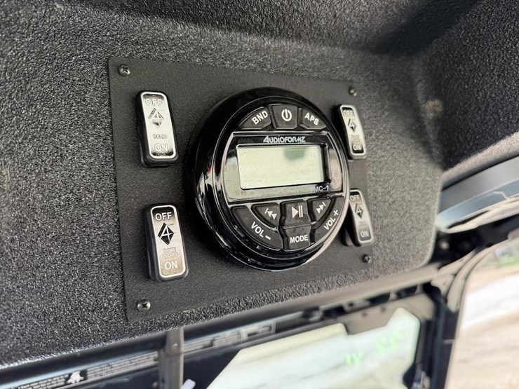 2022-general-polaris-image-9