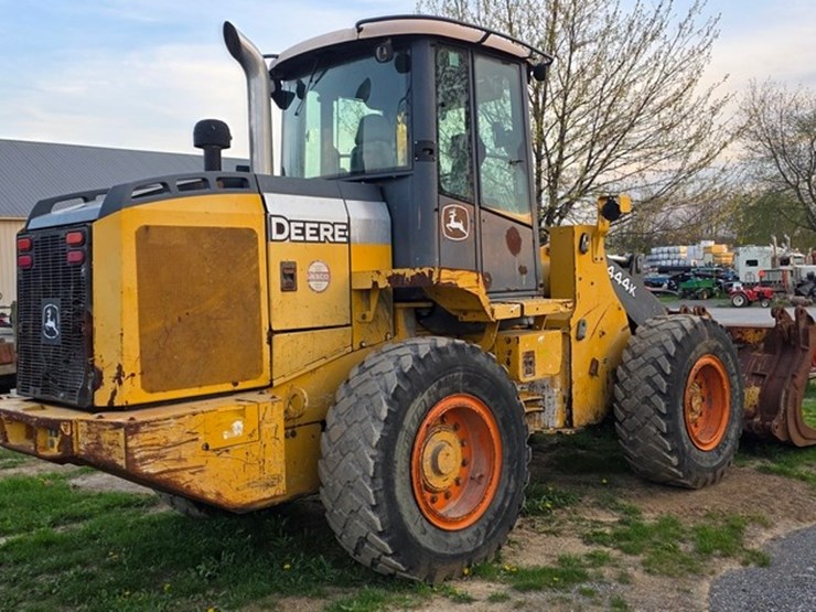 2012-deere-444k-image-3