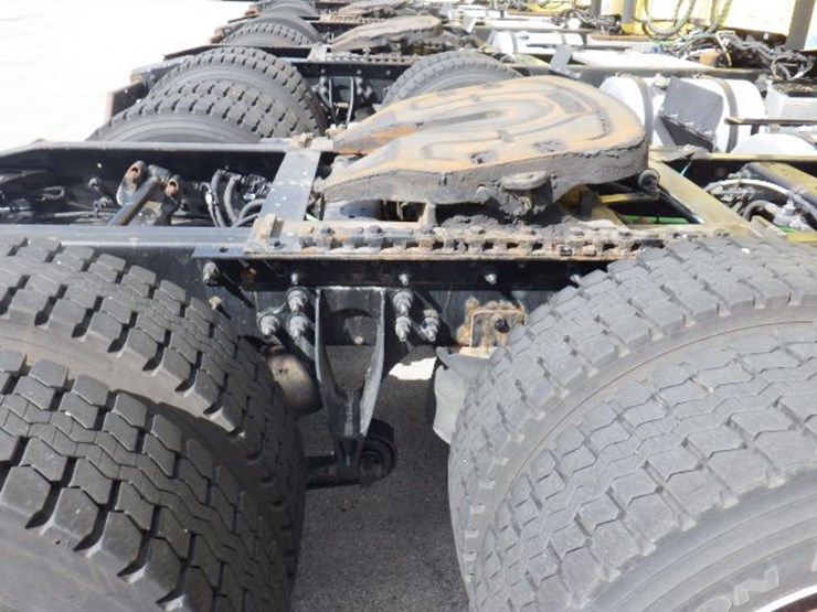 2016-international-8600-image-4