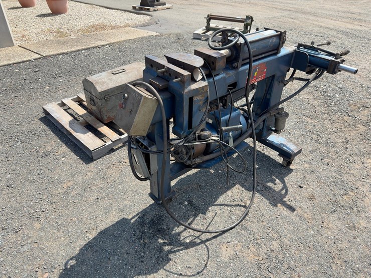 superior-muffler-exhaust-pipe-bender-image-4