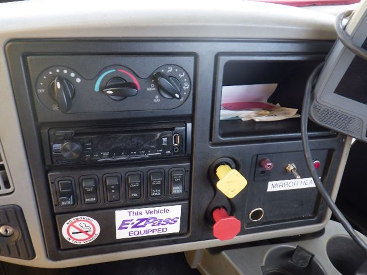 2016-international-8600-image-15