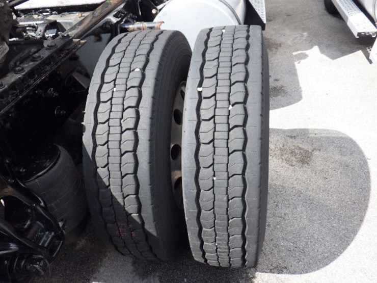 2022-kenworth-t680-image-6