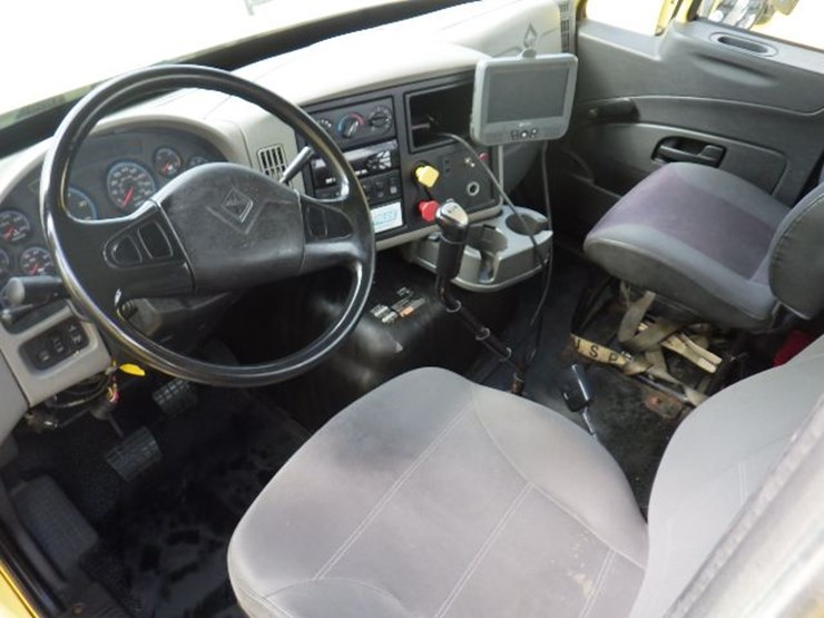 2016-international-8600-image-13