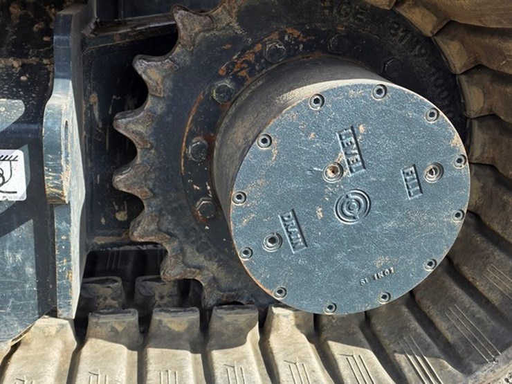 2020-new-holland-e57c-image-20