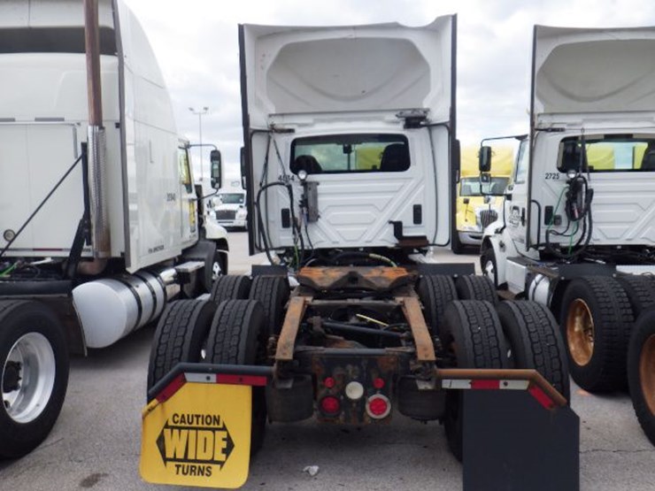 2016-international-prostar-image-9