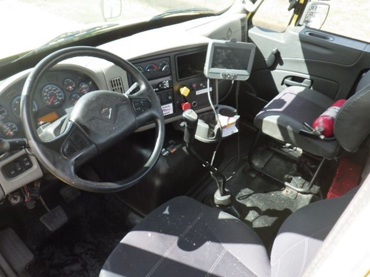 2016-international-8600-image-14