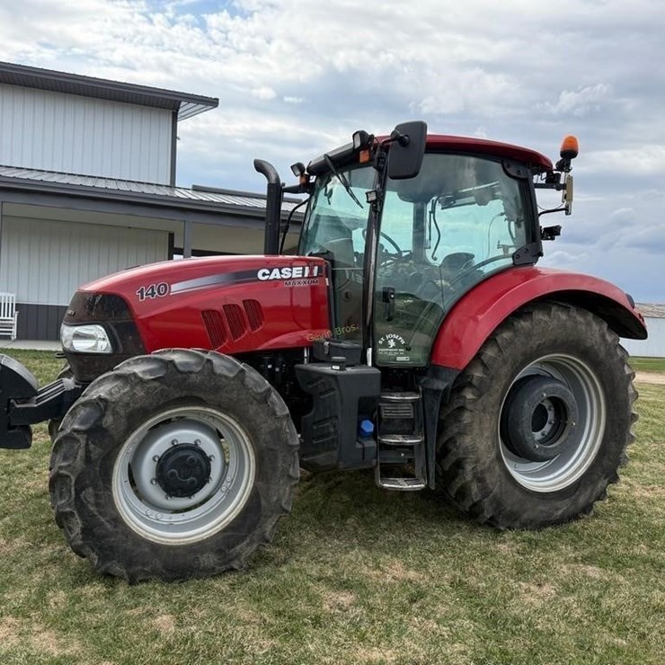 2014 Case IH MX140 MFWD Tractor